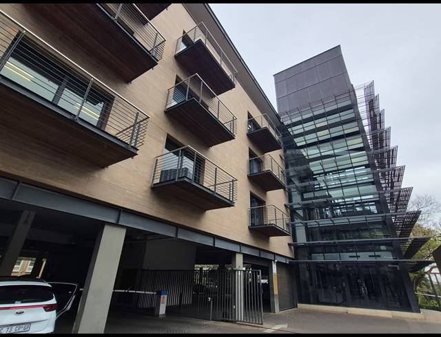 675M² OFFICE TO LET IN SANDTON CENTRAL